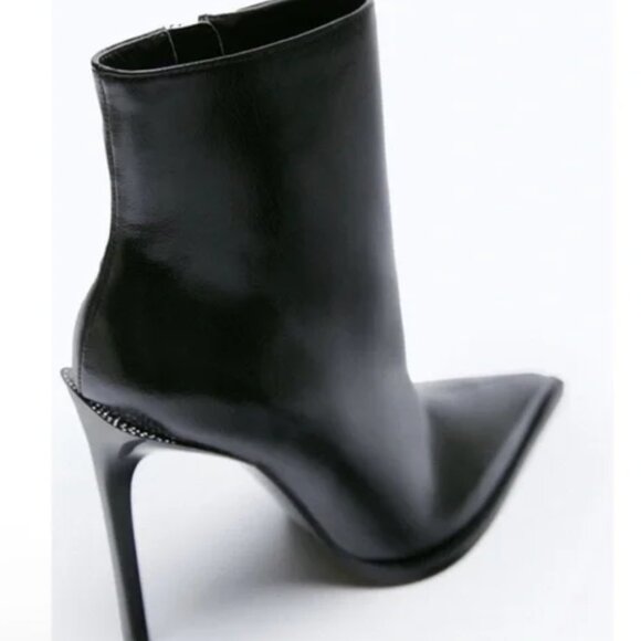 Zara high heeled ankle boots size 37. Worn once - Picture 10 of 10
